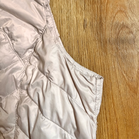 ⭐️ Lululemon Ride On Vest ⭐️ - Picture 7 of 14